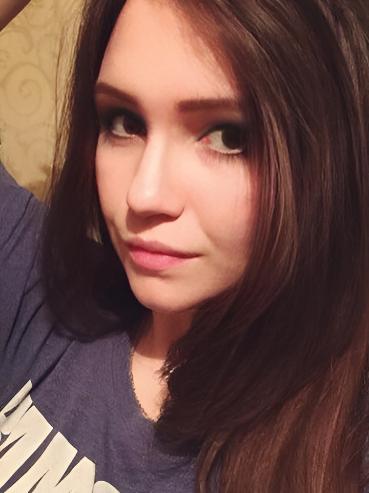 Арина привлекательная девушка из Академгородка цена от 3000 руб