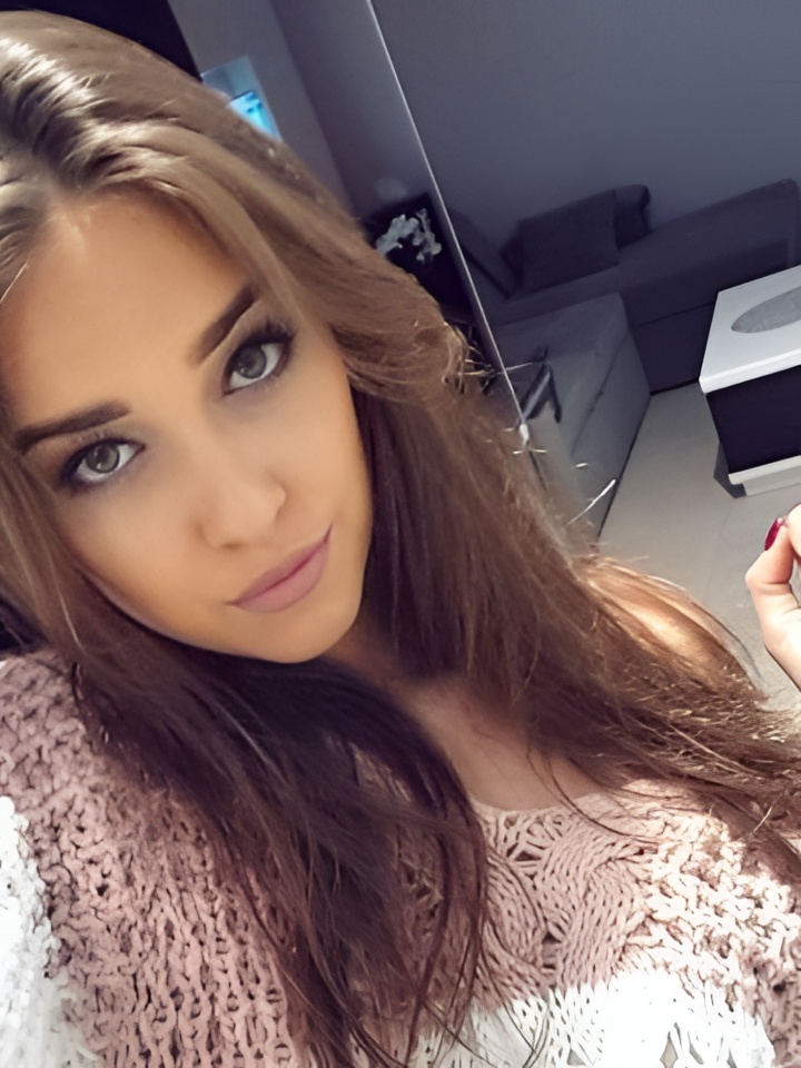 Индивидуалка Лада, доступна для личного знакомства от 1500 руб