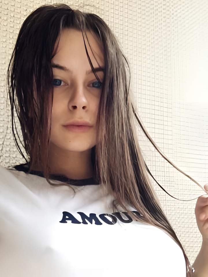 Леля привлекательная девушка из Академгородка цена от 2500 руб