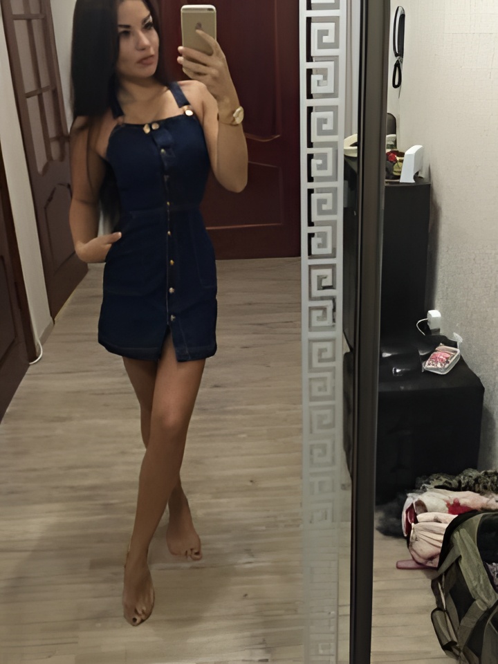 Лина привлекательная девушка из Академгородка цена от 4000 руб