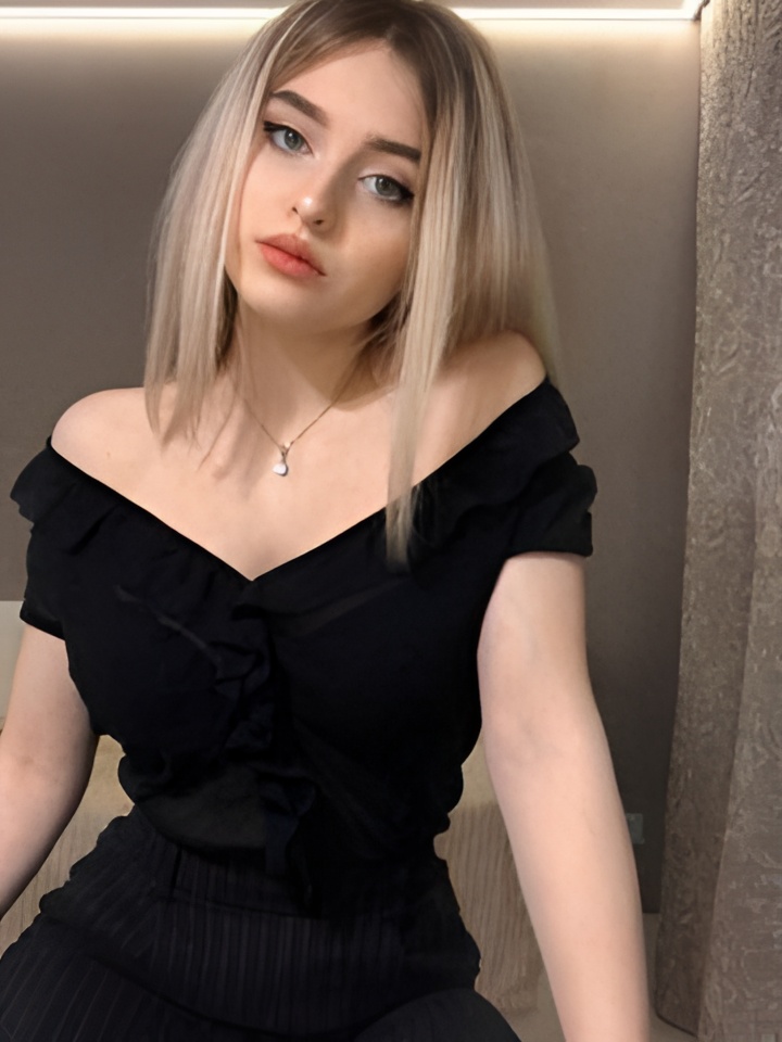 Владислава привлекательная девушка из Академгородка цена от 5000 руб