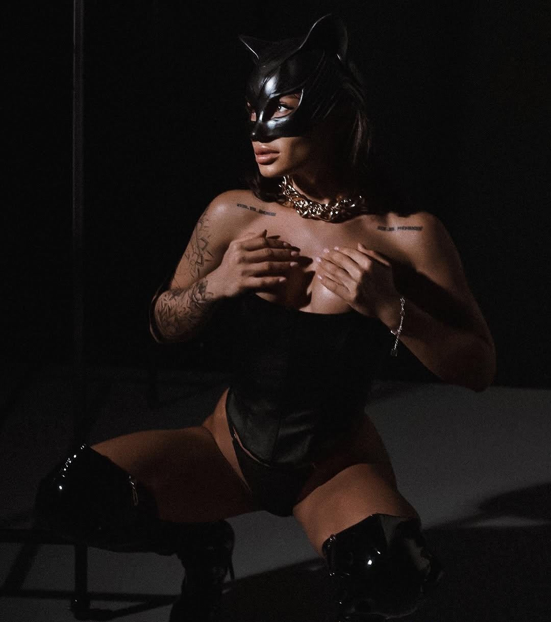 Маруся привлекательная девушка из Академгородка цена от 8000 руб